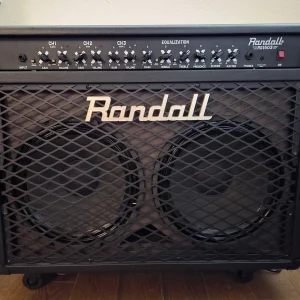Amplificador Randall con 3 canales.